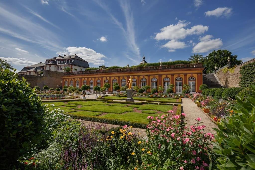 Kuenstler Ferienwohnung Am Weilburger Schloss, Marktplatz 9 Exterior foto